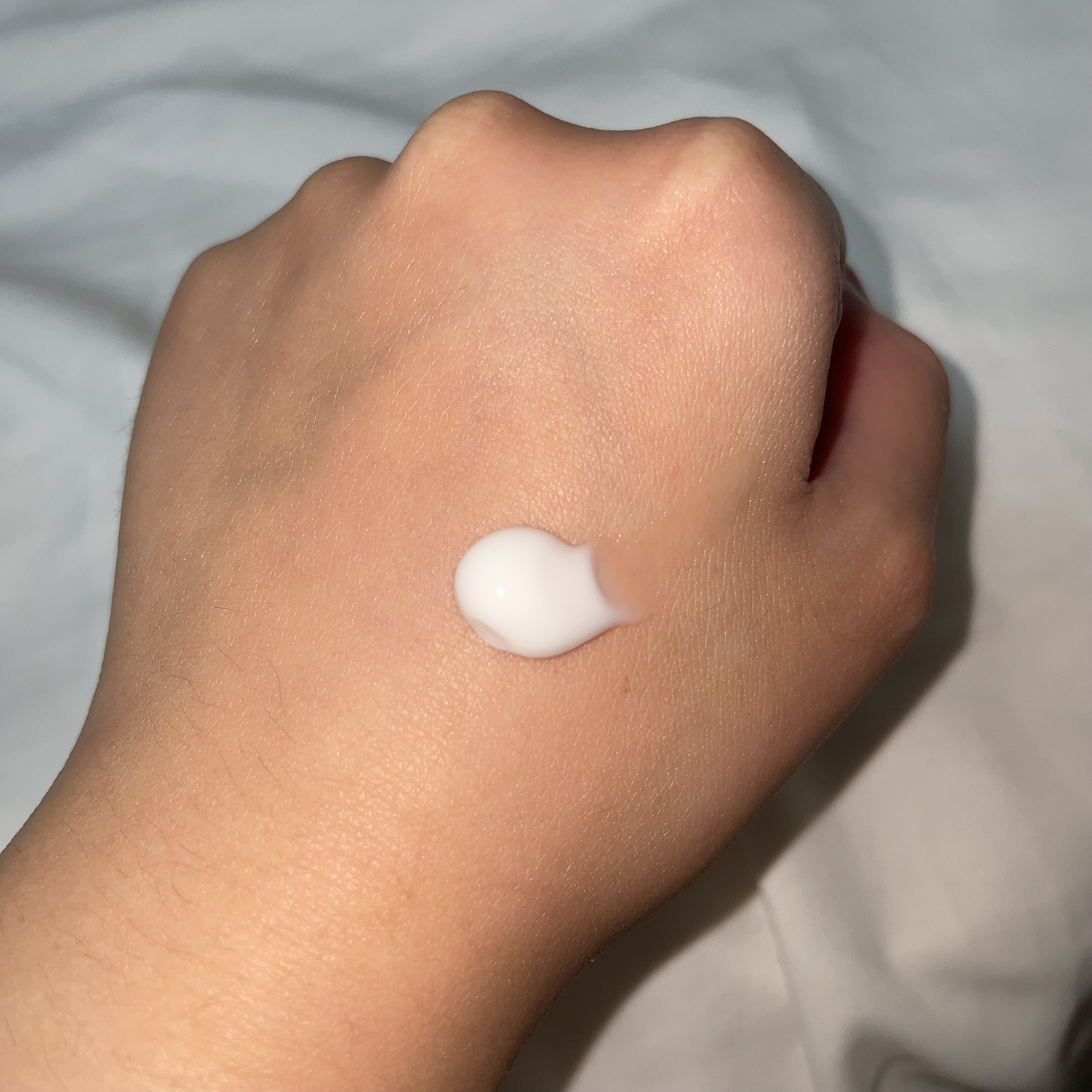 フレグランスハンドクリーム ファイゲブルーメ/クシェルヨット/ハンドクリームを使ったクチコミ（3枚目）