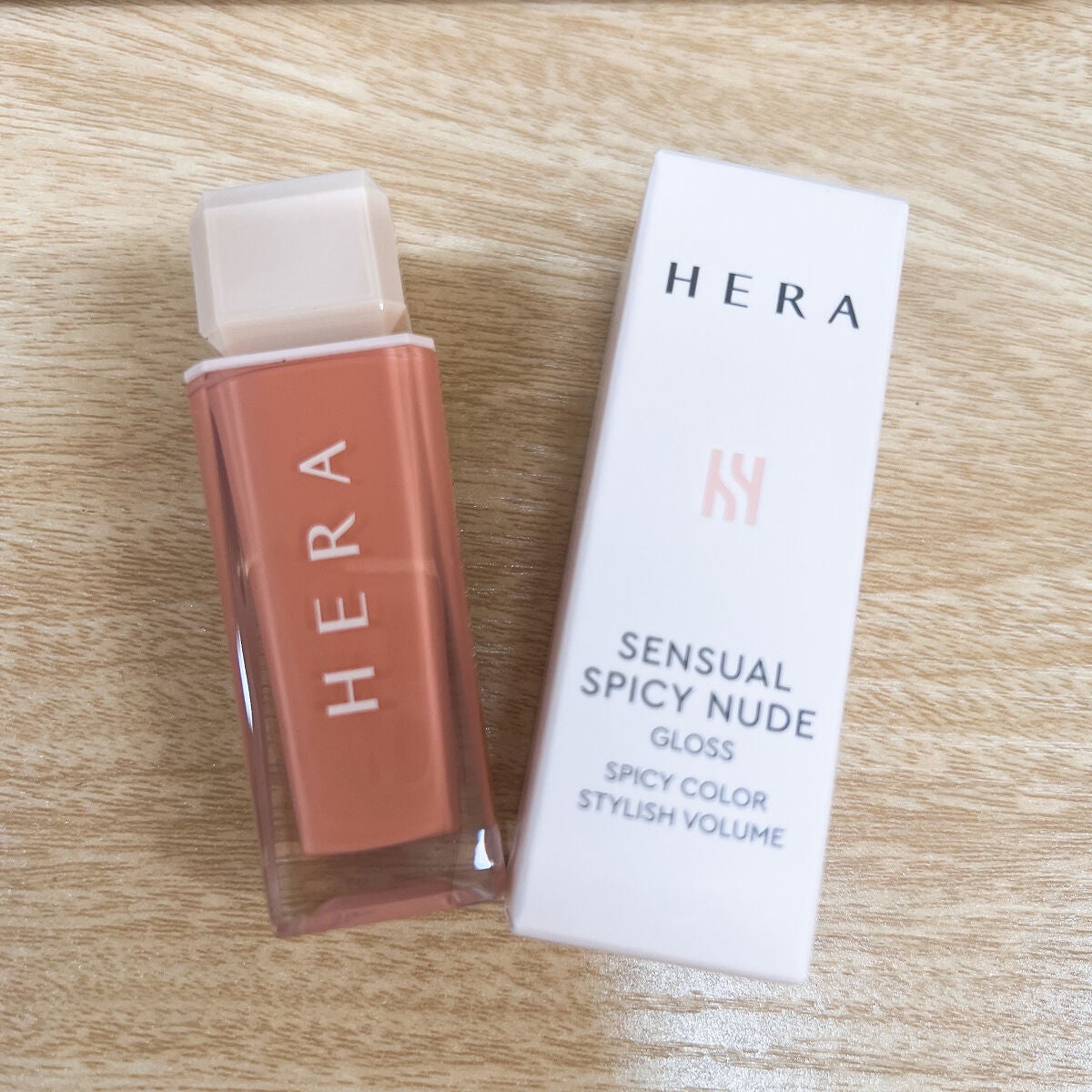 センシュアルスパイシーヌードグロス/HERA/リップグロスを使ったクチコミ(1枚目)