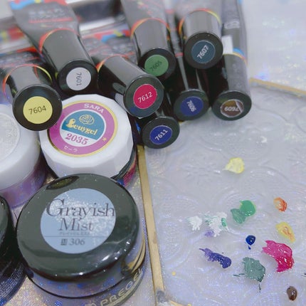 なかやまちえこ on LIPS 「お花柄のネイル💅⠀⠀デザインはお伝えいただいて。⠀@aby_s..」(4枚目)