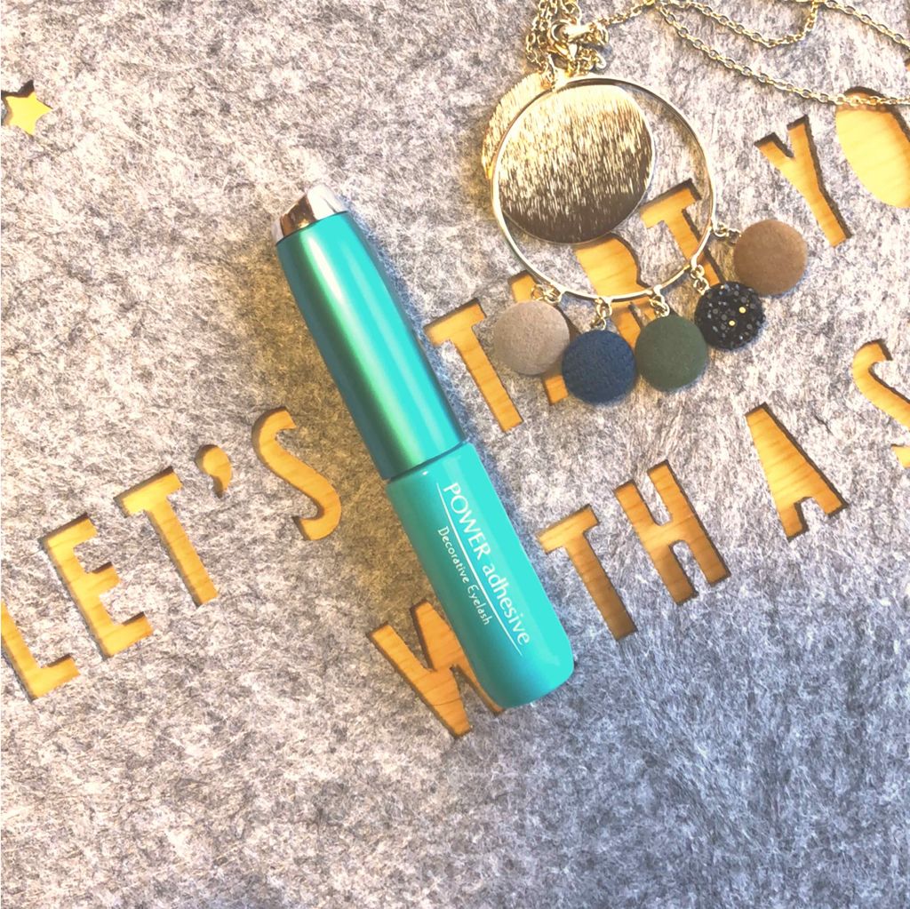 Decorative Eyelash パワーアドヘシブ/Decorative Eyelash/その他化粧小物を使ったクチコミ(3枚目)