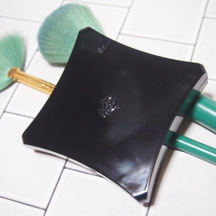 beyond powder/Illamasqua/パウダーハイライトを使ったクチコミ(2枚目)