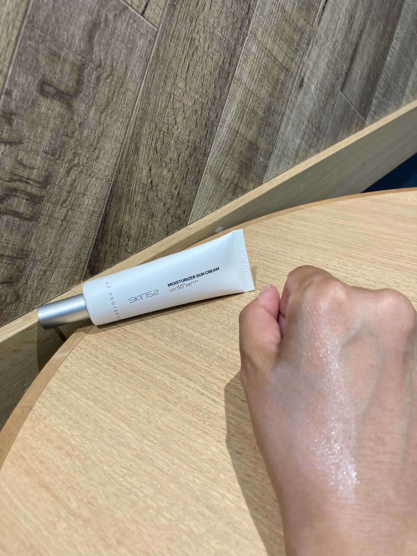 モイスチャライザーサンクリーム/SKIN52&CO/日焼け止めクリームを使ったクチコミ(3枚目)