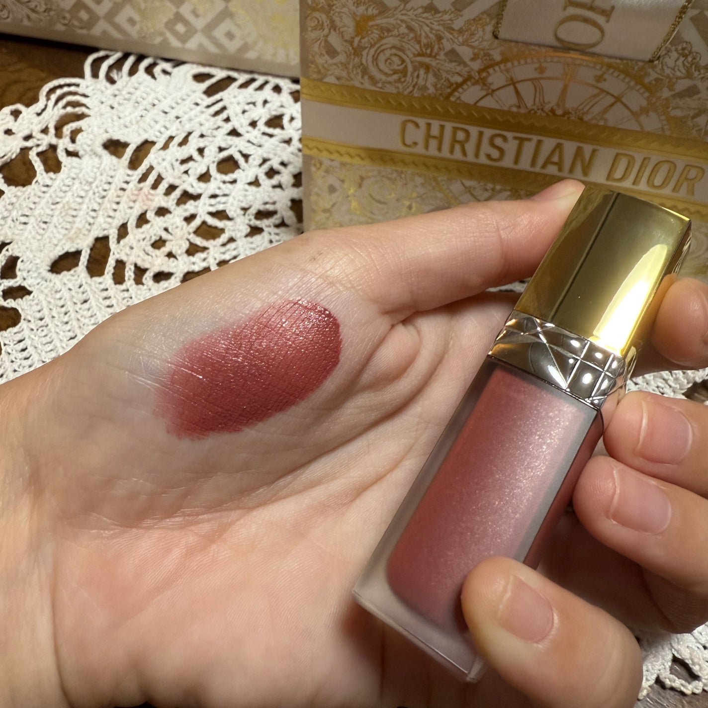 ルージュ ディオール フォーエヴァー リキッド シークイン(クリスマス コレクション 2024 限定品)/Dior/口紅・グロス・リップライナー・リップケアを使ったクチコミ(2枚目)