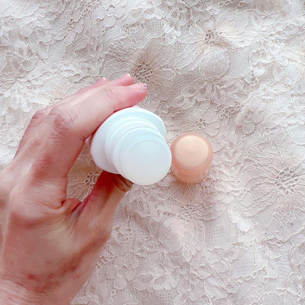 8x4 アロマスイッチ ロールオン パリスブーケの香り/８ｘ４/デオドラント・制汗剤を使ったクチコミ（3枚目）