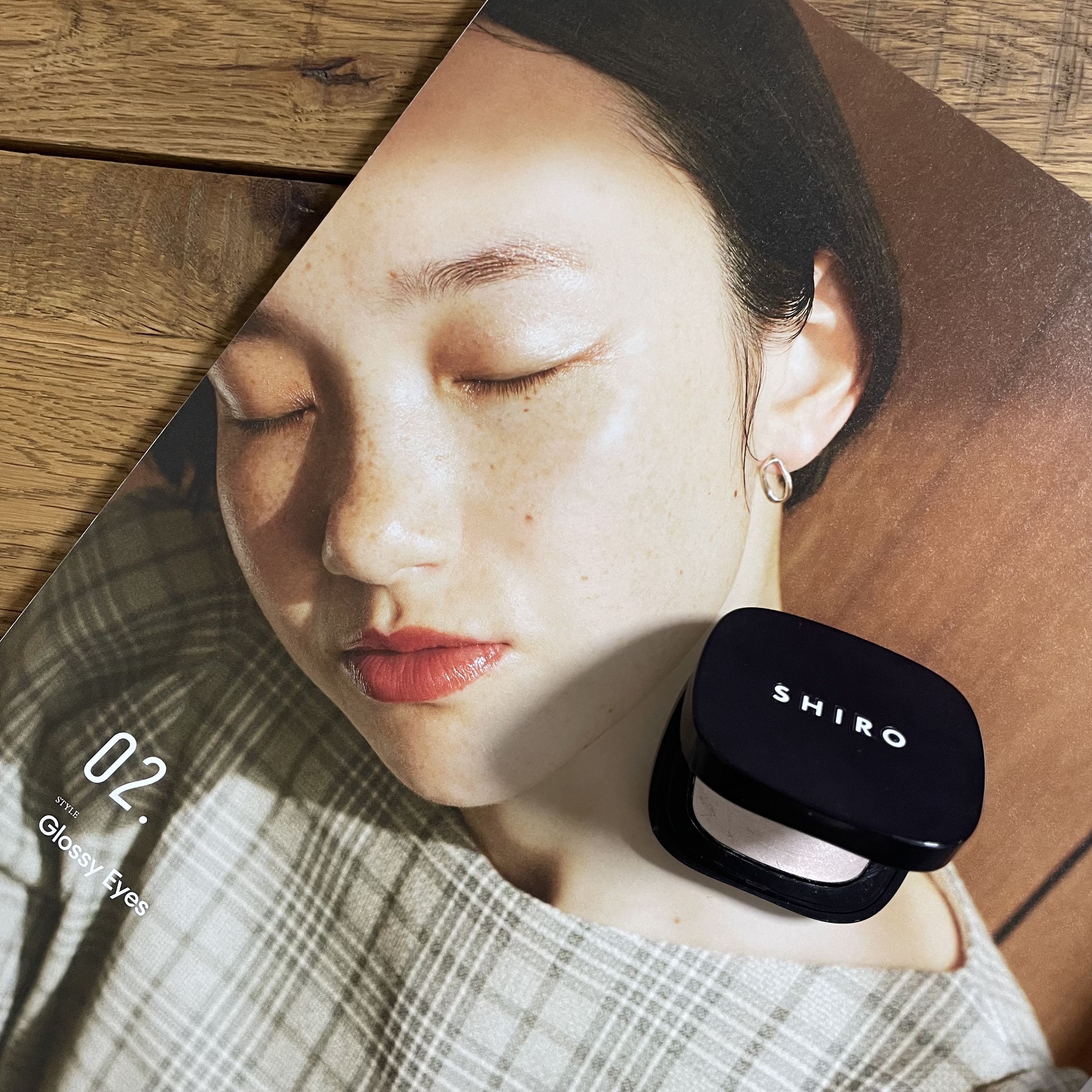 SHIRO シアハイライターカラーのクチコミ「SHIRO▸▸シアハイライターカラー
2B01 シャンパン


"光を味方にしてニュアンスカラ.....」（1枚目）