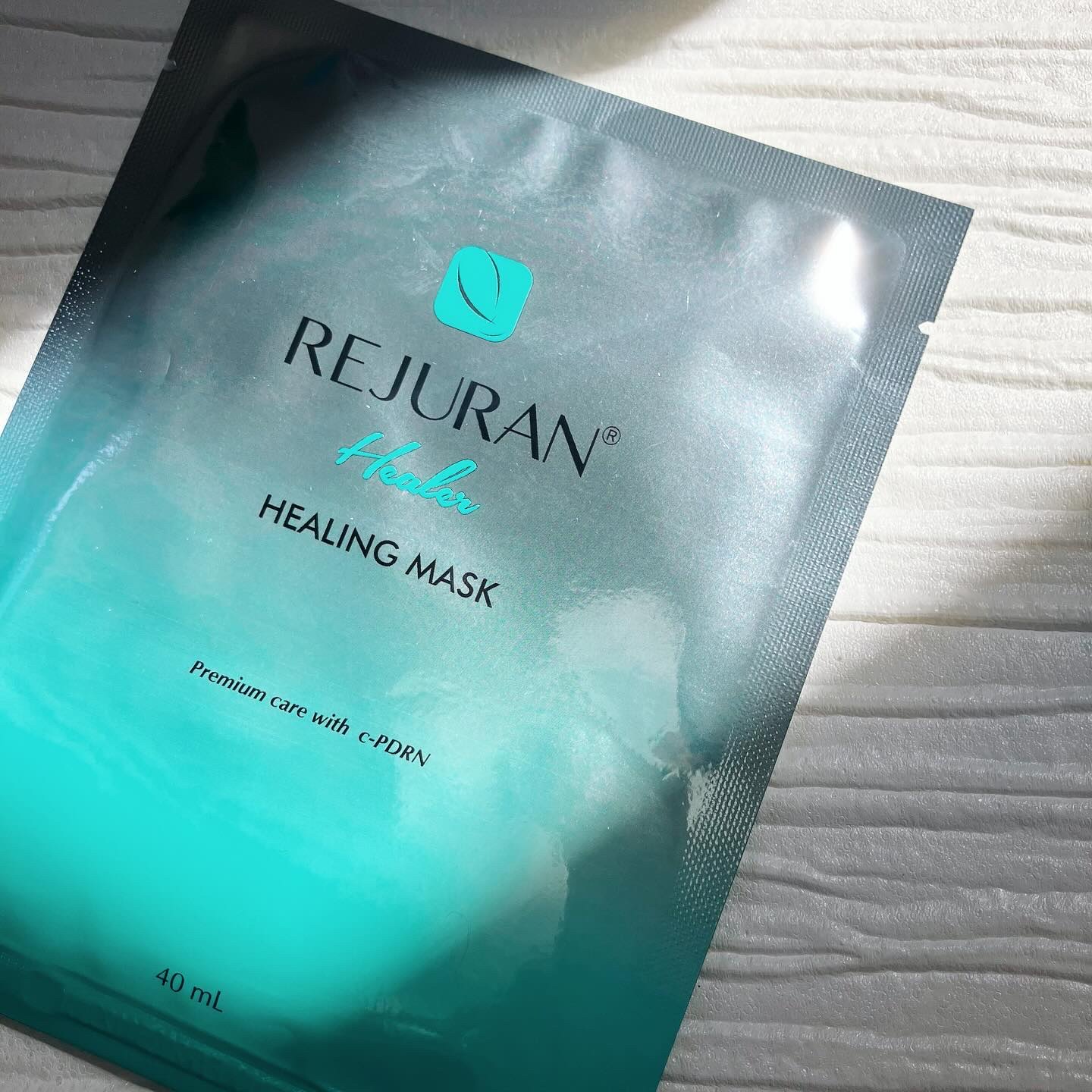 REJURAN モイスチャートリートメントマスク(23ml×5枚入り)/REJURAN COSMETICS/シートマスク・パックを使ったクチコミ（1枚目）