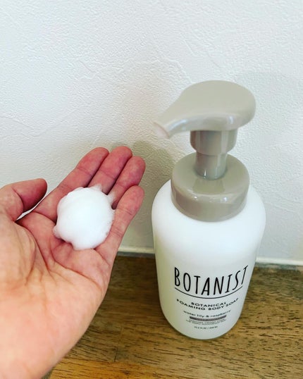 ボタニカルフォーミング ボディーソープ(ディープモイスト)/BOTANIST/ボディソープを使ったクチコミ(2枚目)