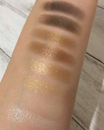 グラマラスリッチ アイパレット (クリスマスコフレ 2018)/Visée/メイクアップキットを使ったクチコミ(4枚目)