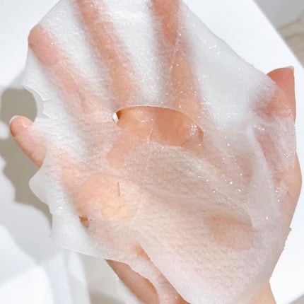 のんちゃん on LIPS 「バズったシートマスク、ごめんね素肌🥺ྀི⋆꙳人気イラストレー..」(4枚目)