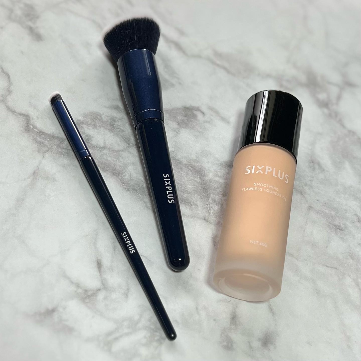 SIXPLUS スムージング フローレス リキッドファンデーション/SIXPLUS/リキッドファンデーションを使ったクチコミ（3枚目）