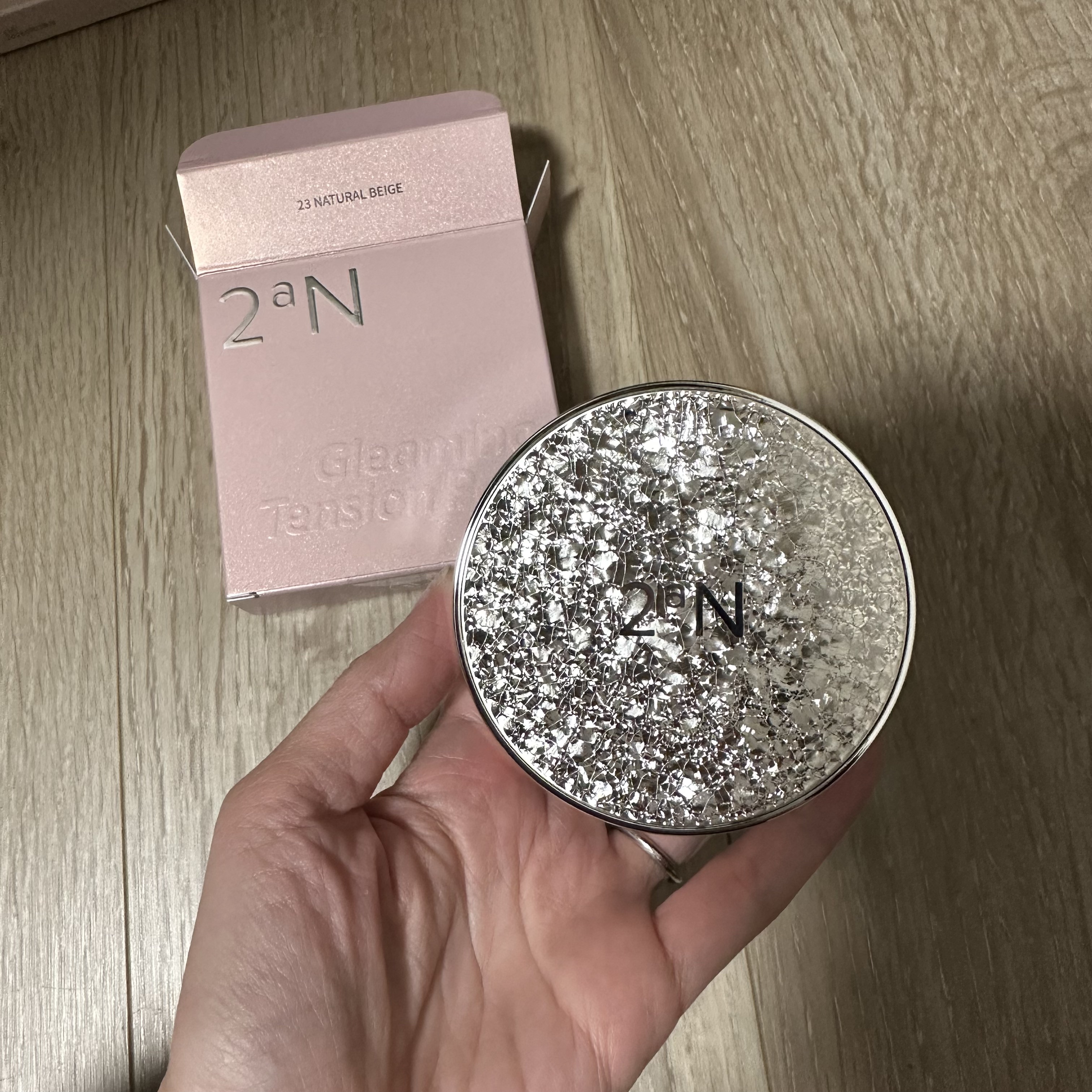 グリーミングテンションパクト 23 ナチュラルベージュ 本体/2aN/クリーム・エマルジョンファンデーションを使ったクチコミ（1枚目）