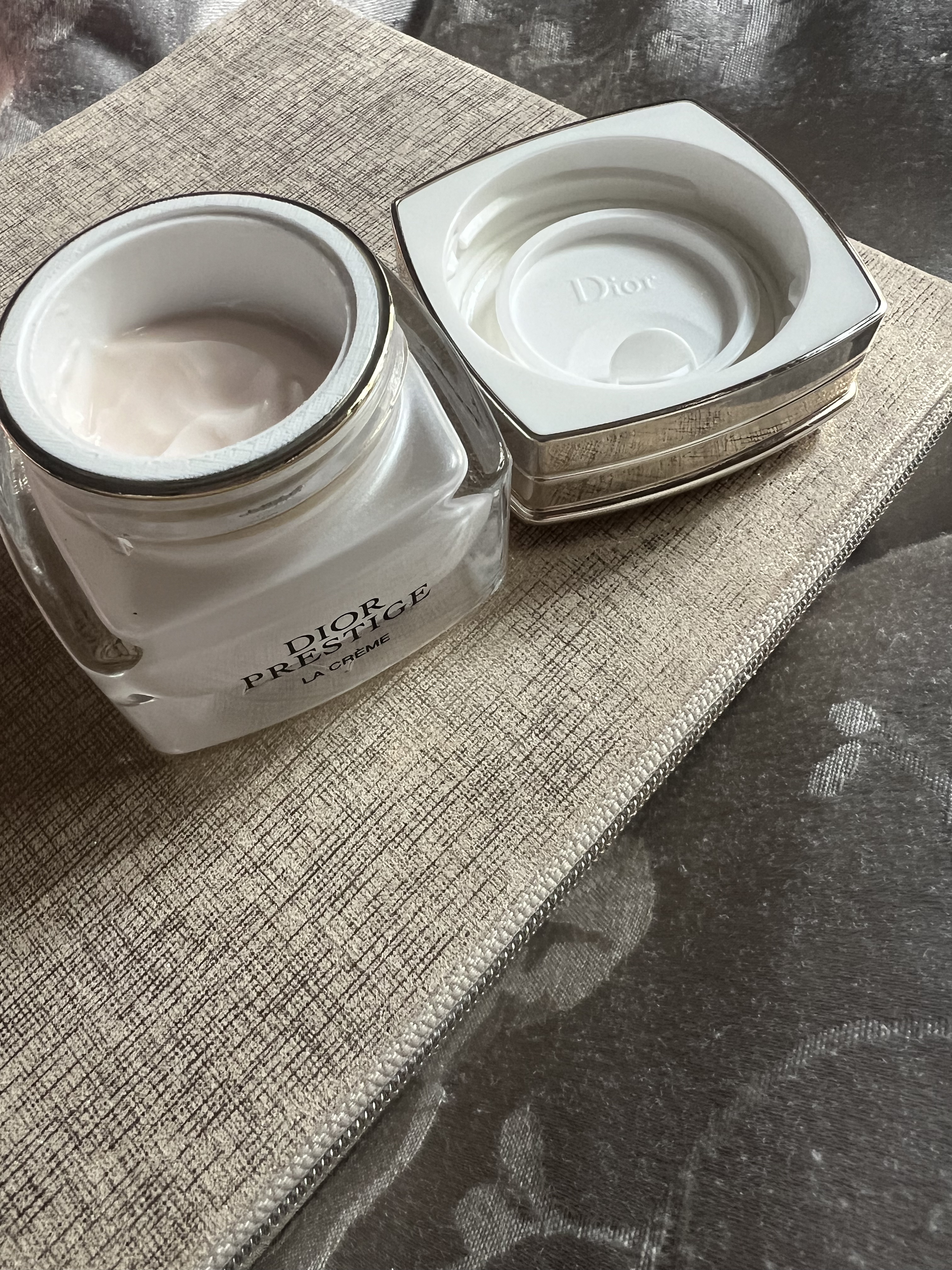 プレステージ ラ クレーム N 15mL/Dior/フェイスクリームを使ったクチコミ（2枚目）