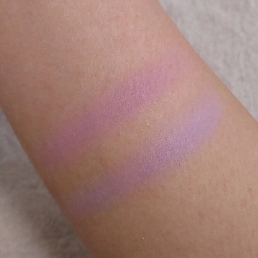 オンブル エサンシエル/CHANEL/単色アイシャドウを使ったクチコミ(2枚目)