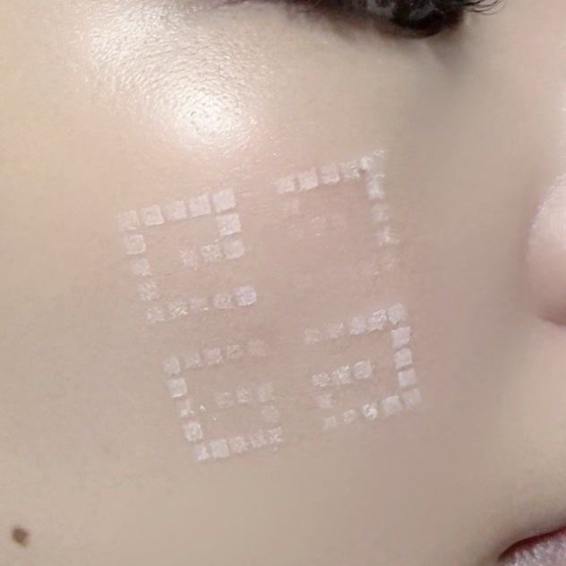 ããªãºã ã»ãªãŒãã«/GIVENCHY/ã«ãŒã¹ããŠããŒã䜿ã£ãã¯ãã³ãïŒ6æç®ïŒ