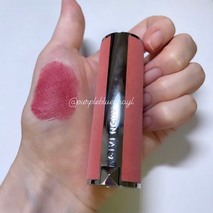 GIVENCHY ルージュ・ジバンシイ・ベルベットのクチコミ「ジバンシイから新発売されたルージュ・ジバンシイ・シアー・ベルベッド37を紹介 💄
シアーな.....」(3枚目)