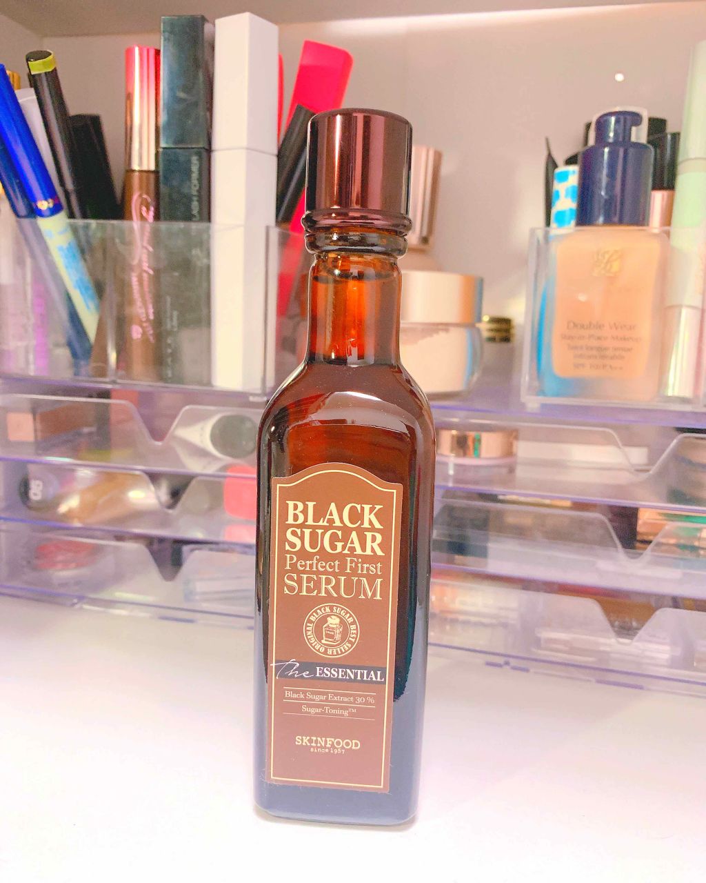 ブラックシュガー パーフェクト ファーストセラム  ザ・エッセンシャル/SKINFOOD/美容液を使ったクチコミ（1枚目）