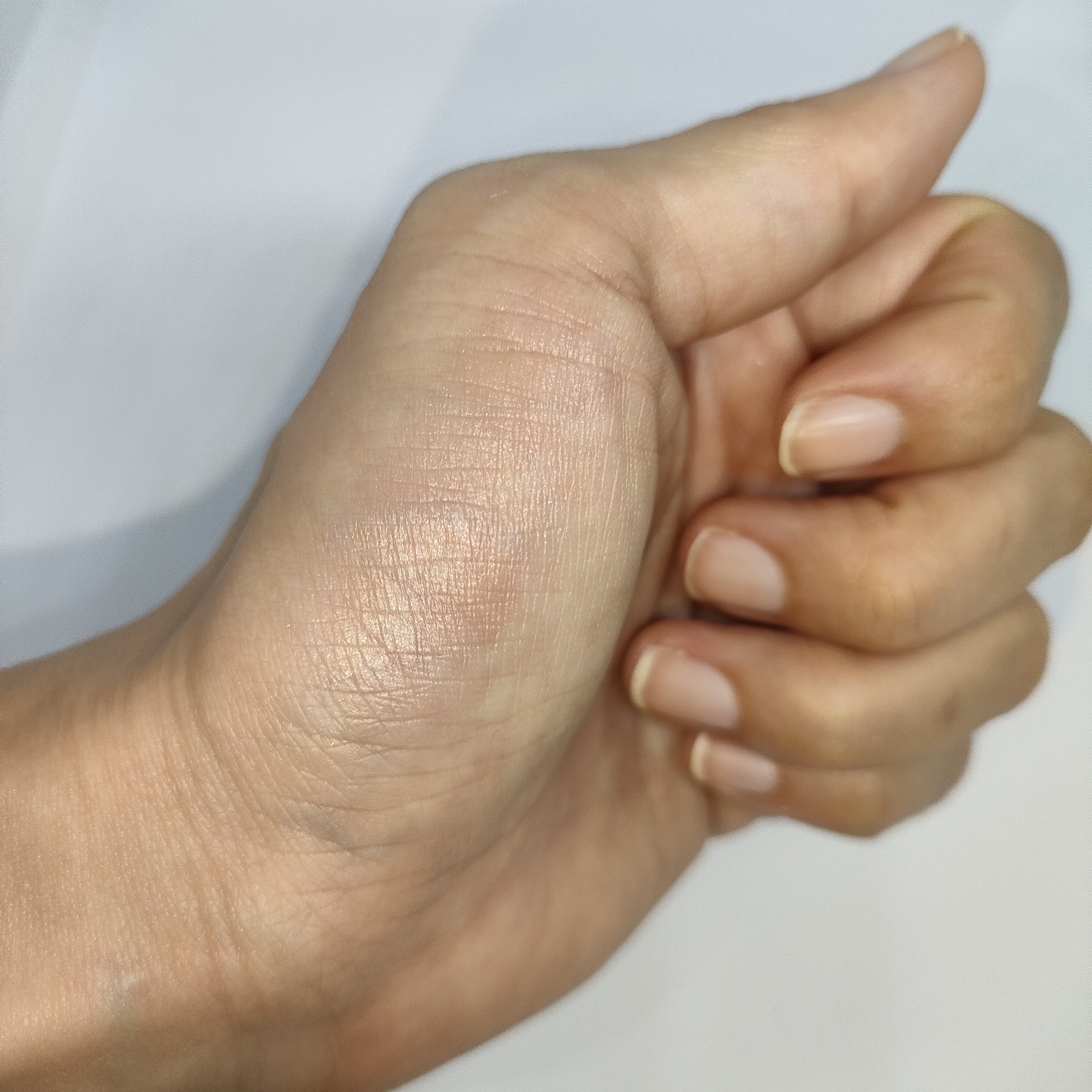 トゥルーディメンショングロウチーク G001 ブラッシュオン/hince/パウダーチークを使ったクチコミ（3枚目）