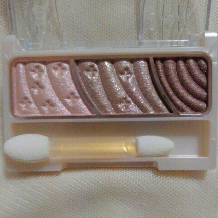 トーンアップアイシャドウ/CEZANNE/アイシャドウパレットを使ったクチコミ(2枚目)