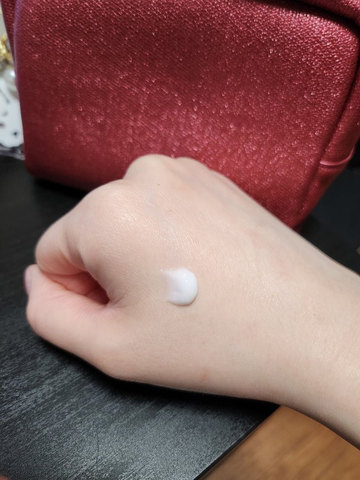 サンタール・エ・ボーテ ハンドクリーム ブラックティー/サンタール・エ・ボーテ/ハンドクリームを使ったクチコミ(2枚目)