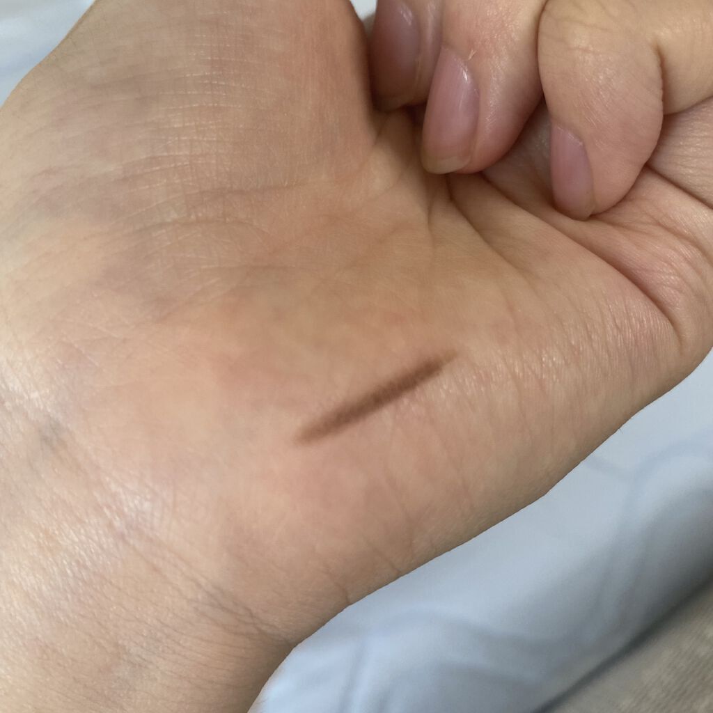 ブラシ付きアイブロウ繰り出し 01 ライトブラウン/CEZANNE/アイブロウペンシルを使ったクチコミ（2枚目）