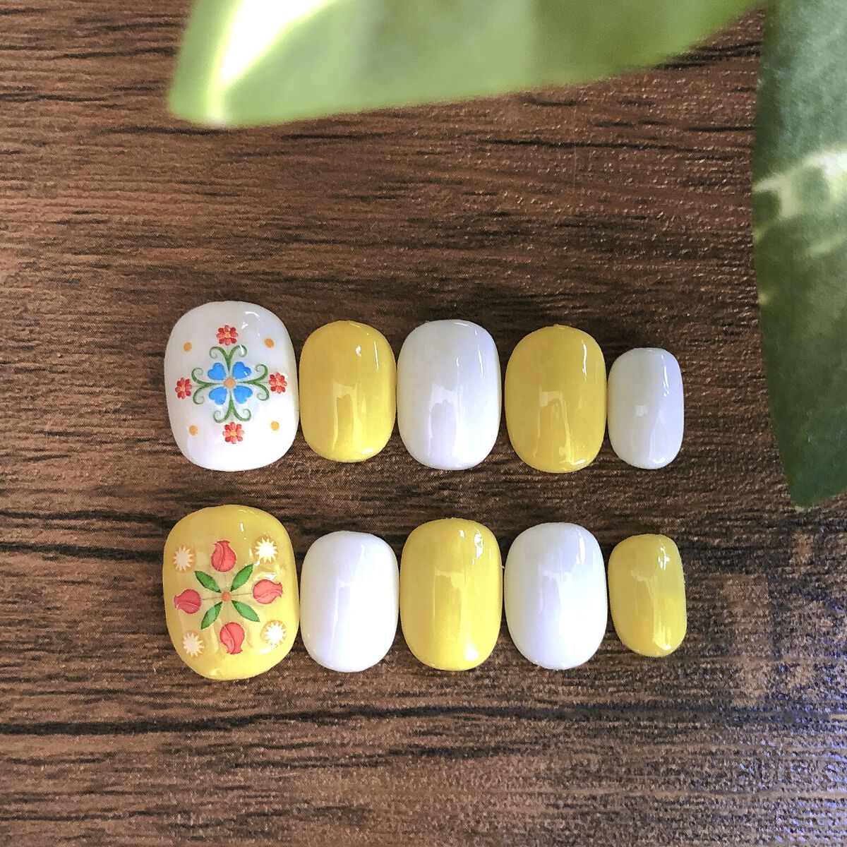 #ネイル,#ジェルネイル,#春ネイル,#花ネイル,#お花ネイル,#イエローネイルのネイルデザイン