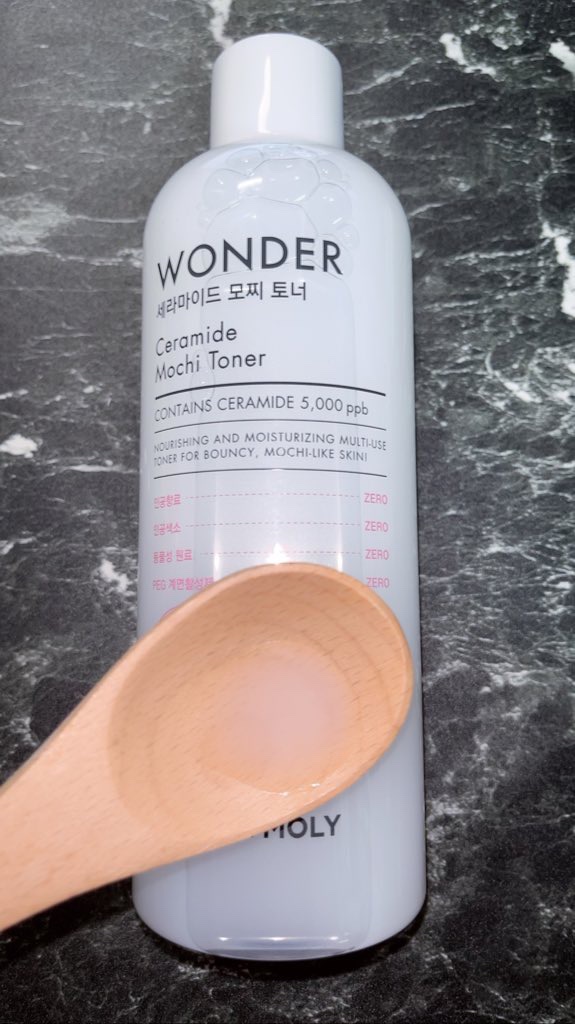 Wonder Ceramide Mochi Toner（トニーモリーワンダーCモチトナー）/TONYMOLY/化粧水を使ったクチコミ（2枚目）