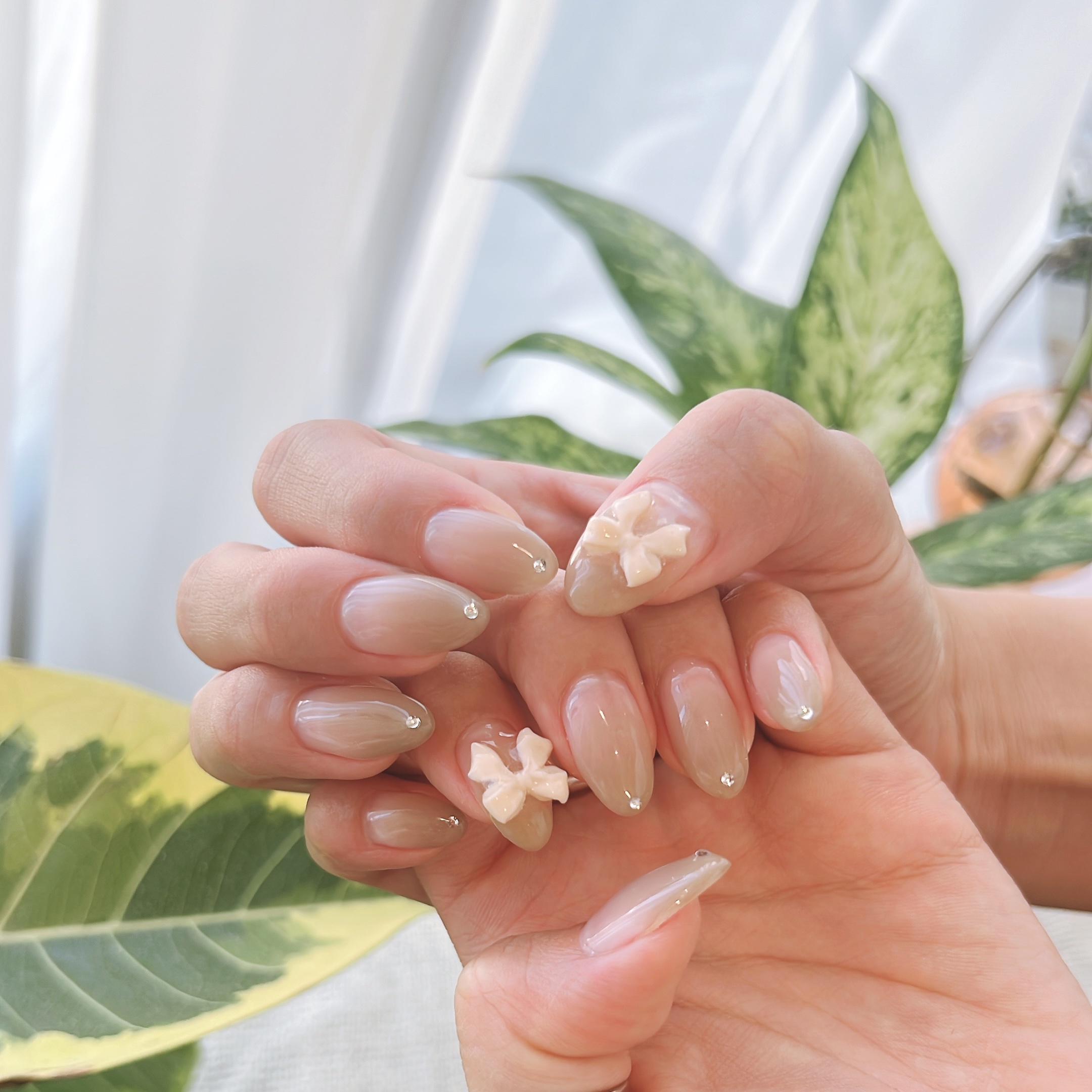 #お洒落ネイル,#トレンドネイル,#海外ネイル,#トレンドネイル,#秋ネイル,#マグネットネイル,#ハロウィンネイルのネイルデザイン