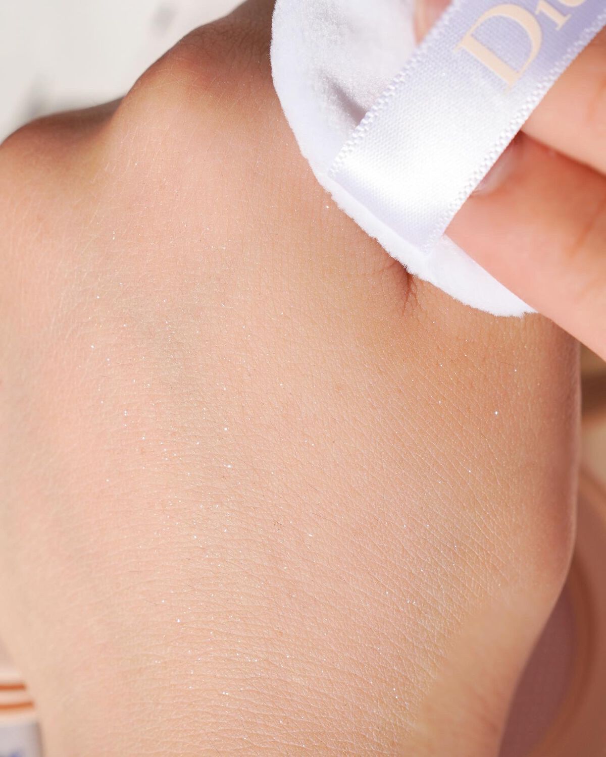ディオールスキン フォーエヴァー クッション パウダー/Dior/ルースパウダーを使ったクチコミ（2枚目）