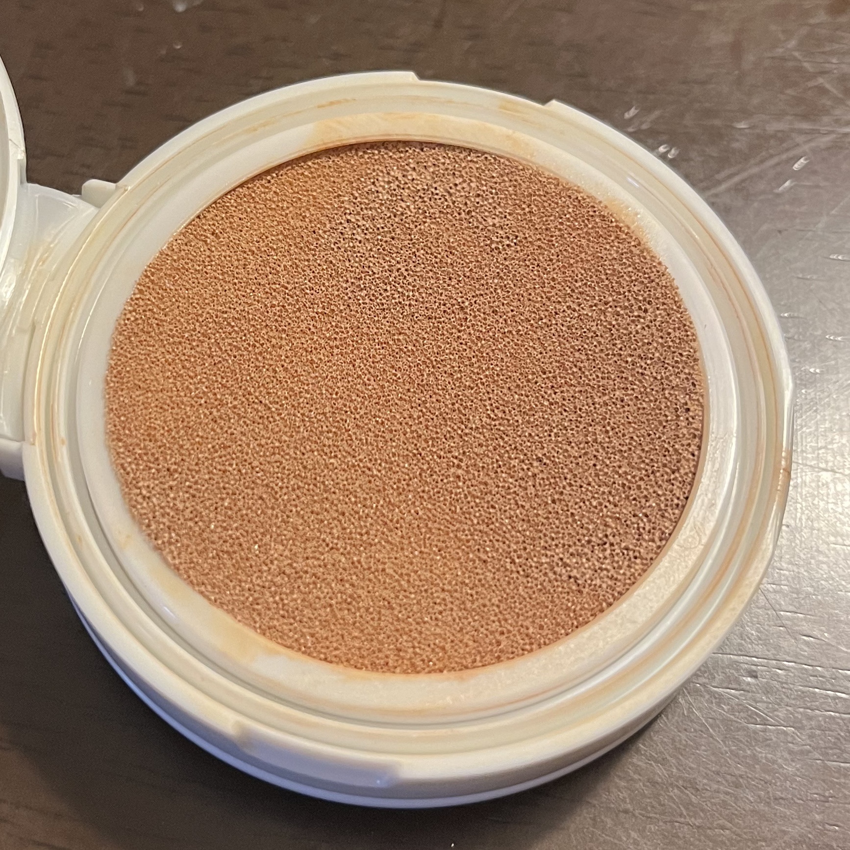 ピュアエッセンス フォーエバー クッションコンパクト/JILL STUART/クッションファンデーションを使ったクチコミ（2枚目）