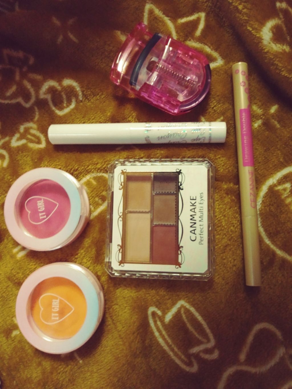 パーフェクトマルチアイズ/キャンメイク/アイシャドウパレットを使ったクチコミ（2枚目）