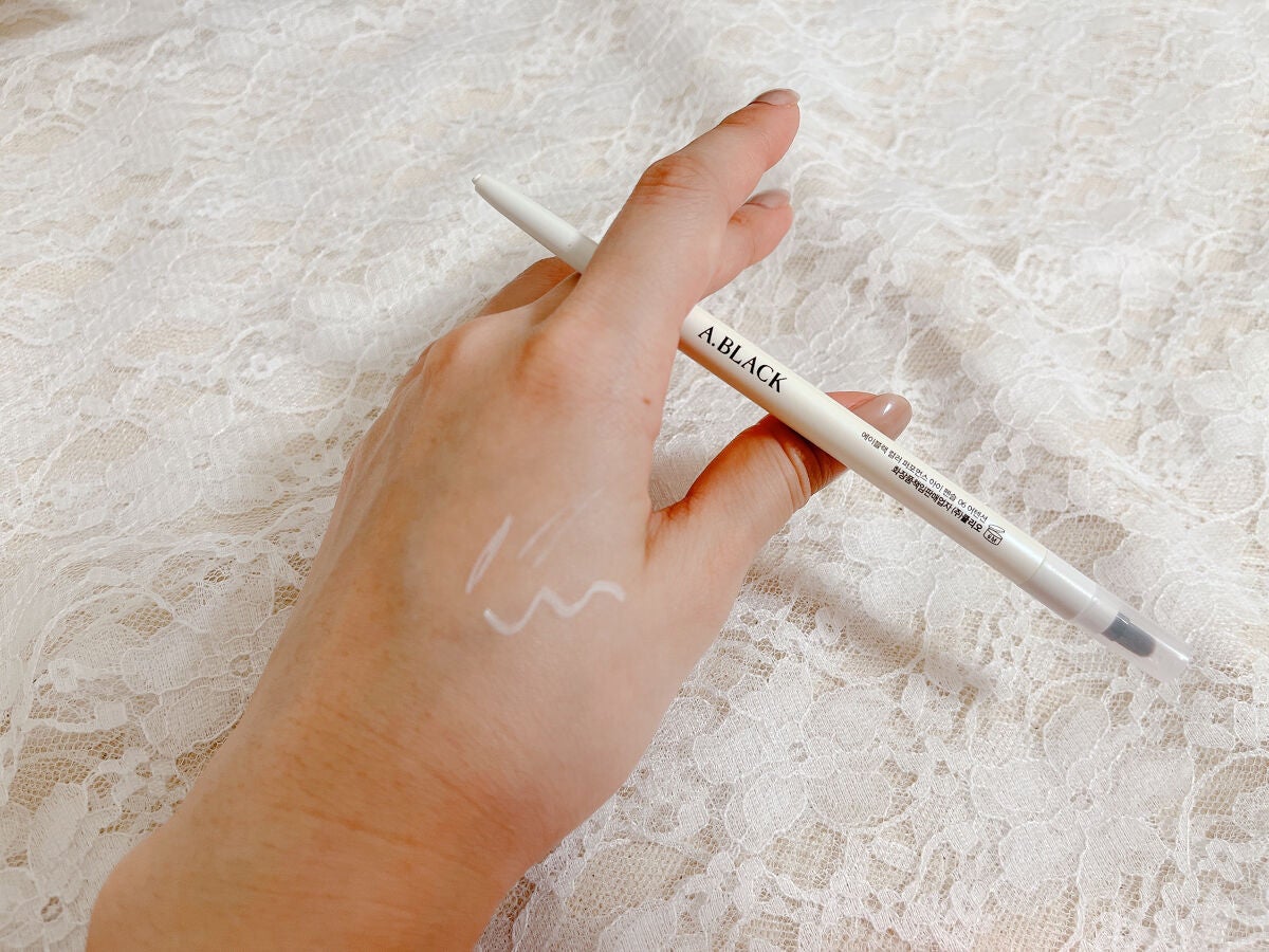 らむ on LIPS 「不器用さんも描きやすいペンシルタイプのホワイトアイライナーA...」(2枚目)