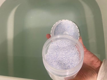 サムシングピュアブルー セント　バスソルト/JILL STUART/入浴剤を使ったクチコミ（3枚目）