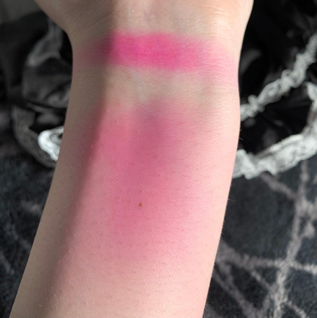 プレスト チークカラー N/レ・メルヴェイユーズ ラデュレ/パウダーチークを使ったクチコミ(3枚目)