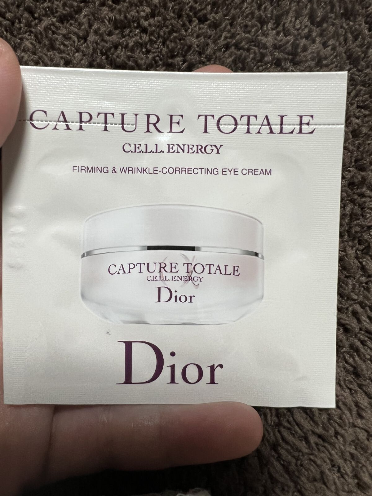 Dior カプチュール トータル セル ENGY アイ クリームのクチコミ「Dior カプチュール トータル セル ENGY アイ クリーム

15ml  ¥9,570
.....」（1枚目）