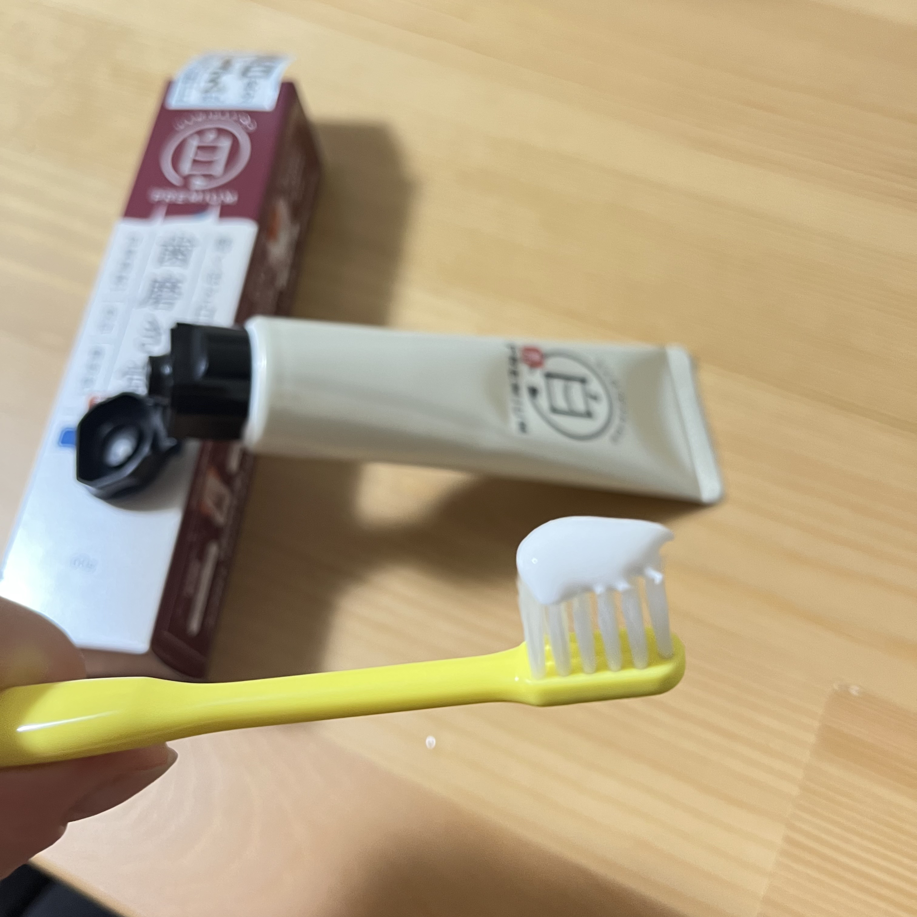 歯磨き堂 薬用ホワイトニングペースト プレミアム/歯磨き堂/歯磨き粉を使ったクチコミ（2枚目）