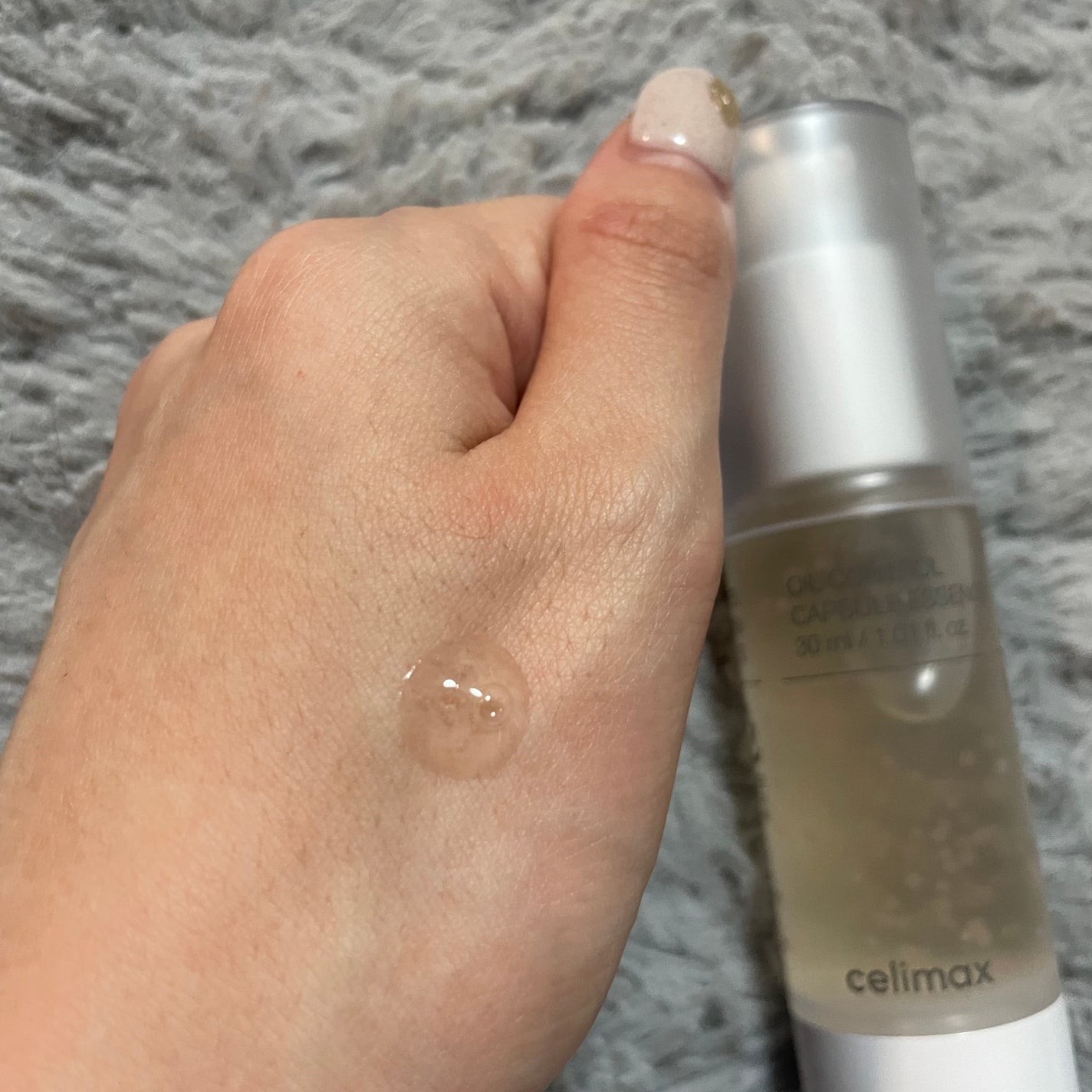 オイルコントロールカプセルエッセンス/celimax/美容液を使ったクチコミ(2枚目)