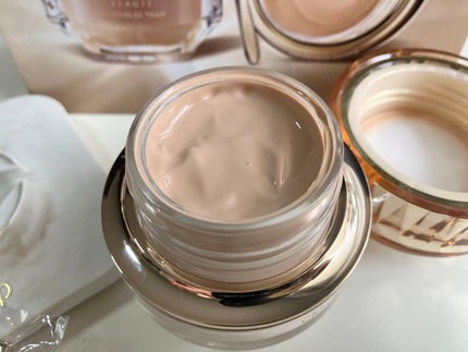 ル・フォンドゥタンn/クレ・ド・ポー ボーテ/クリーム・エマルジョンファンデーションを使ったクチコミ(2枚目)