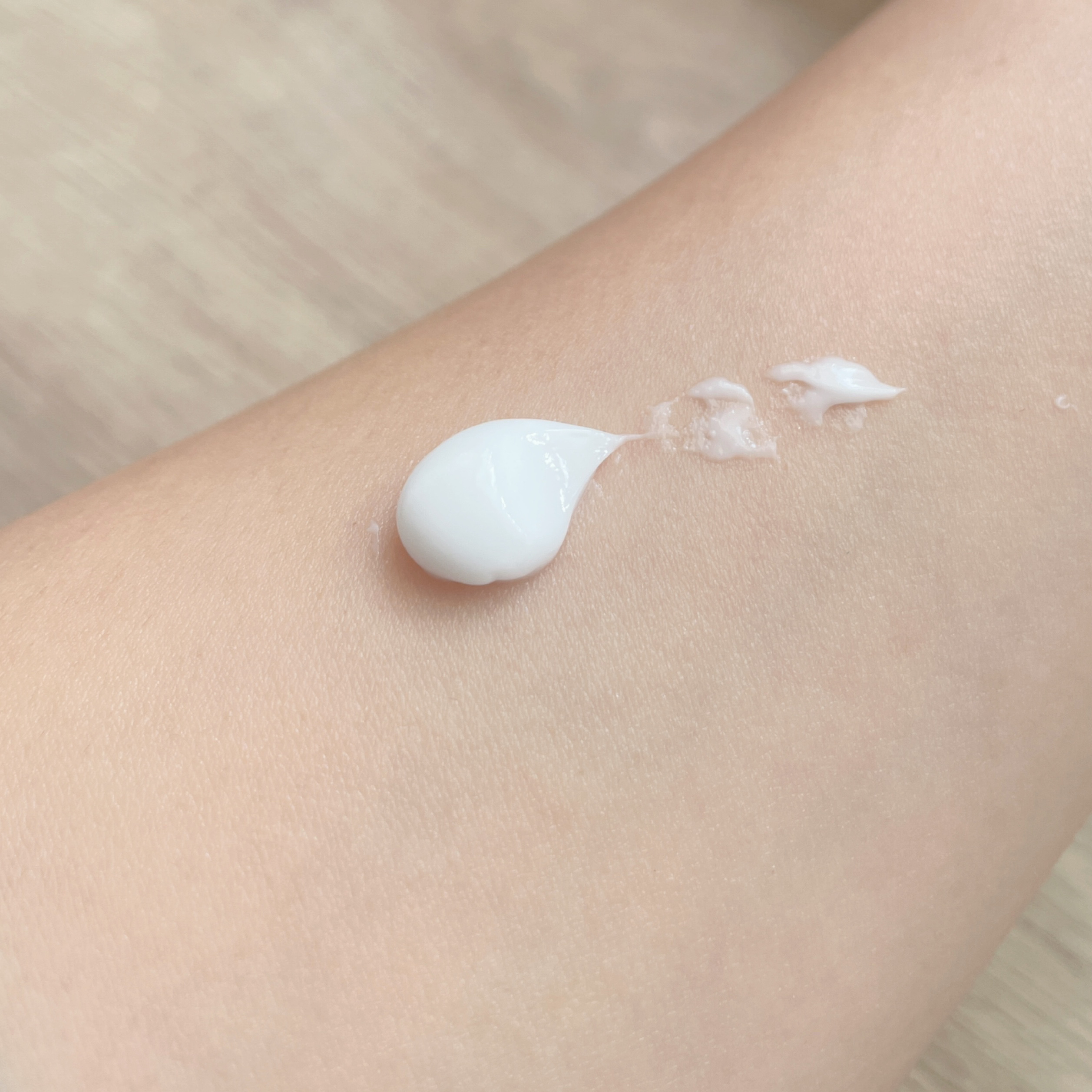 ニベアソフト スキンケアクリーム/ニベア/ボディクリームを使ったクチコミ（3枚目）