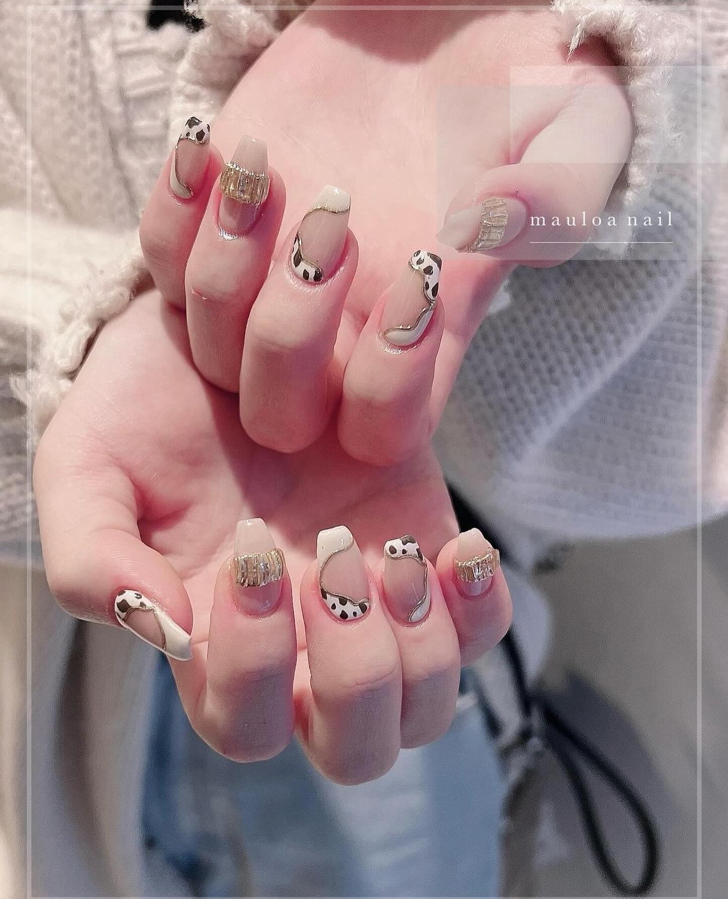 #フレンチネイル,#ネイル,#アートネイル,#春ネイル,#ミラーアートネイル,#白フレンチネイル,#フレンチネイル,#レオパードネイル,#マットネイル,#手書きアートネイル,#ミラーアートネイル,#パーツネイル,#ミラーネイル,#シルバーアクセネイル,#レオパードネイル,#天王寺ネイル,#秋ネイル,#ネイルやり方ネイルのネイルデザイン