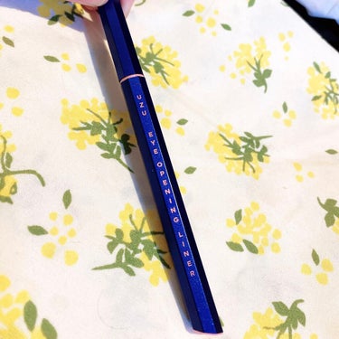 EYE OPENING LINER NAVY/UZU BY FLOWFUSHI/リキッドアイライナーを使ったクチコミ（1枚目）