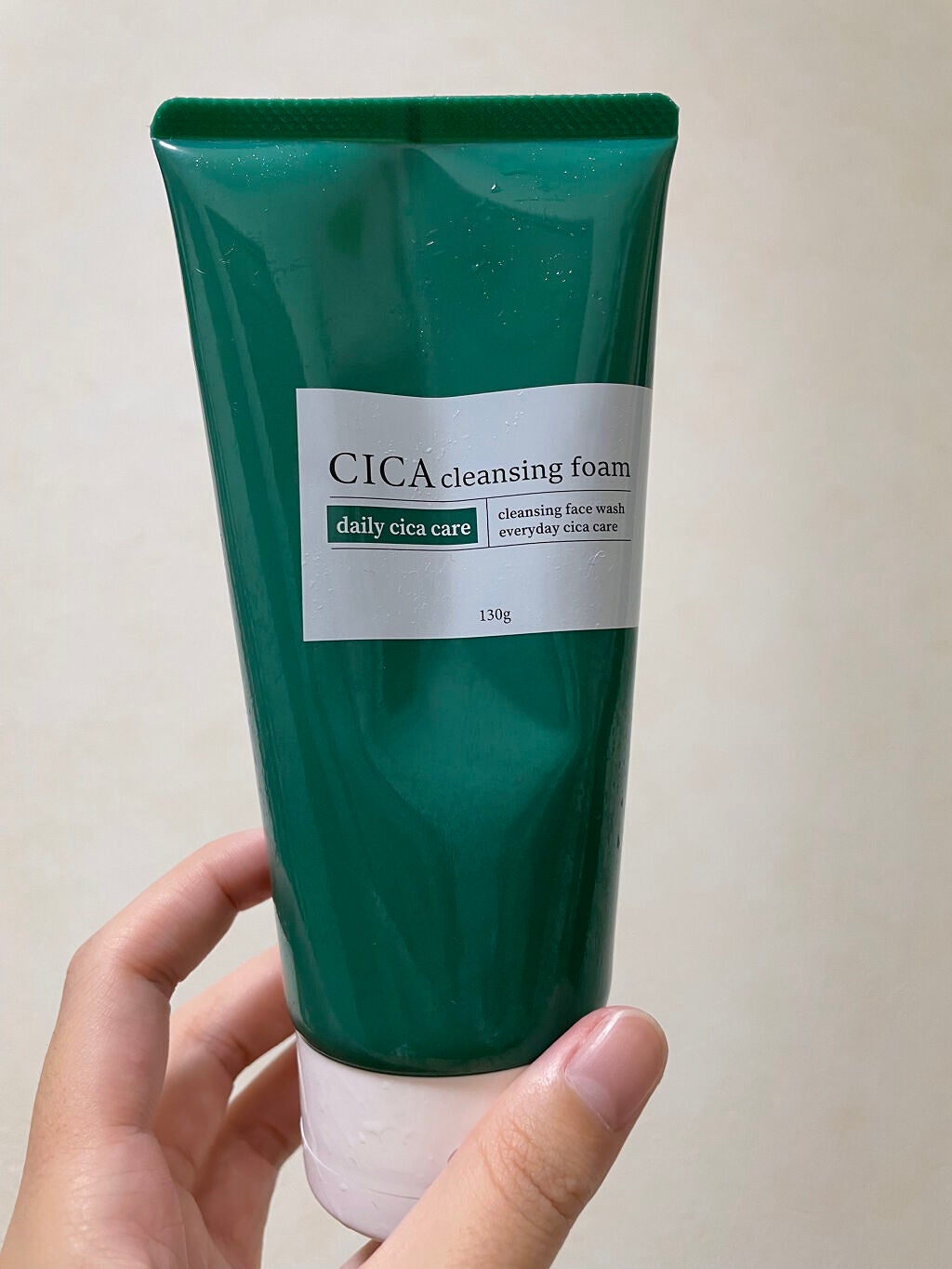 だ〜 on LIPS 「鼻が油田になるくらい脂出る人、肌がベタつく人、絶対これ使って!..」(2枚目)