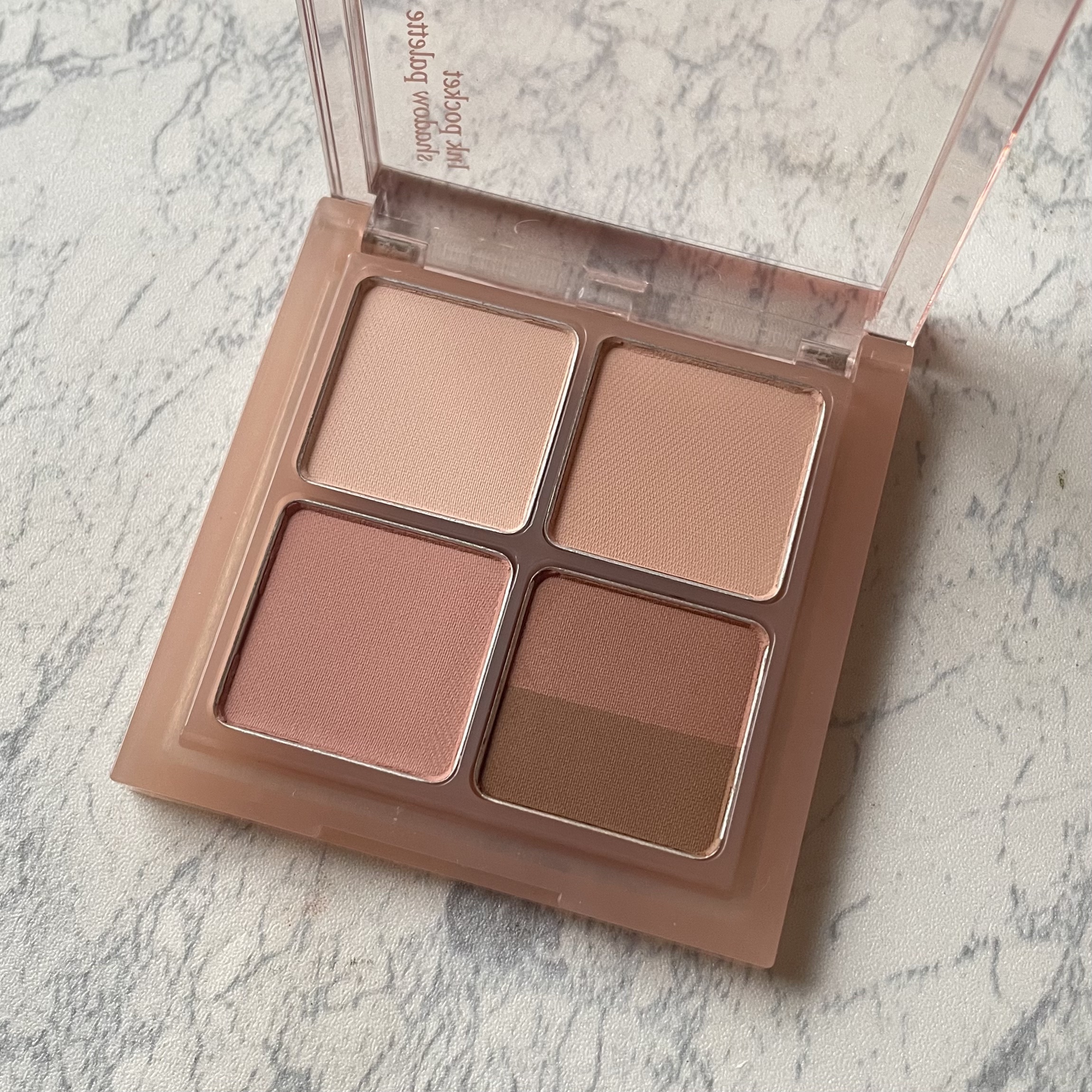 ペリペラ インク ポケット シャドウ パレット 04 ミュートを分かった感じ(YOU KNOW WHAT MUTE IS)/PERIPERA/アイシャドウパレットを使ったクチコミ（3枚目）