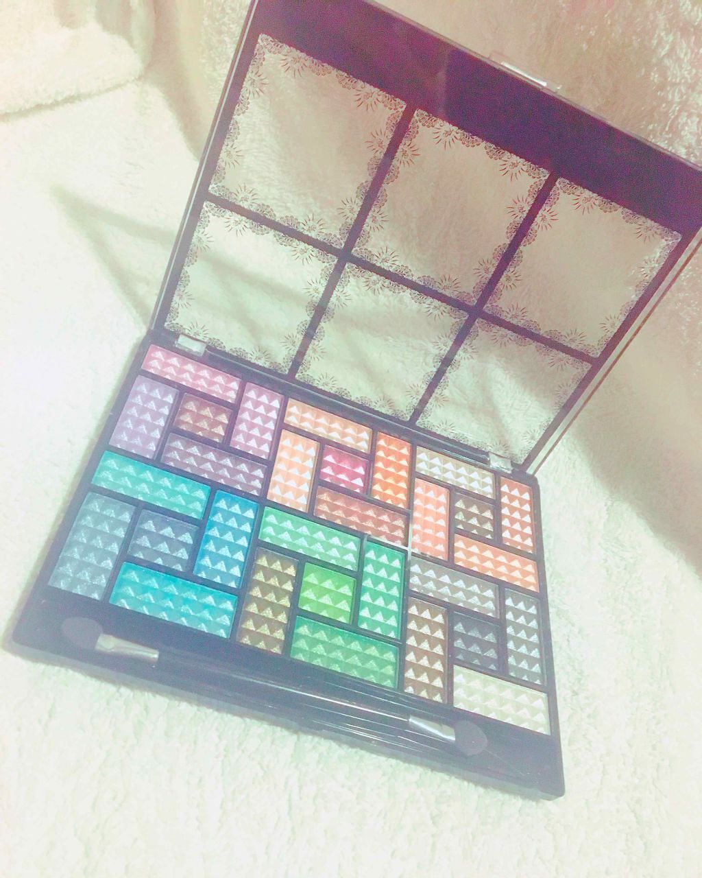 30COLORSEYESHADOWPALETTE/Dolly Angel/アイシャドウパレットを使ったクチコミ(1枚目)