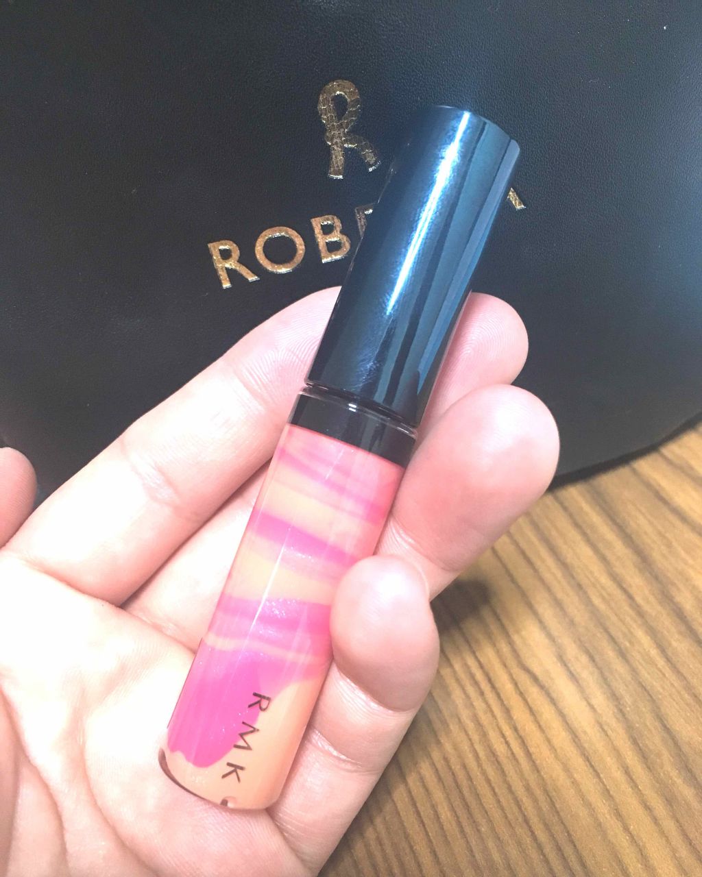 ミッドナイトフラワー リップグロス/RMK/リップグロスを使ったクチコミ(1枚目)
