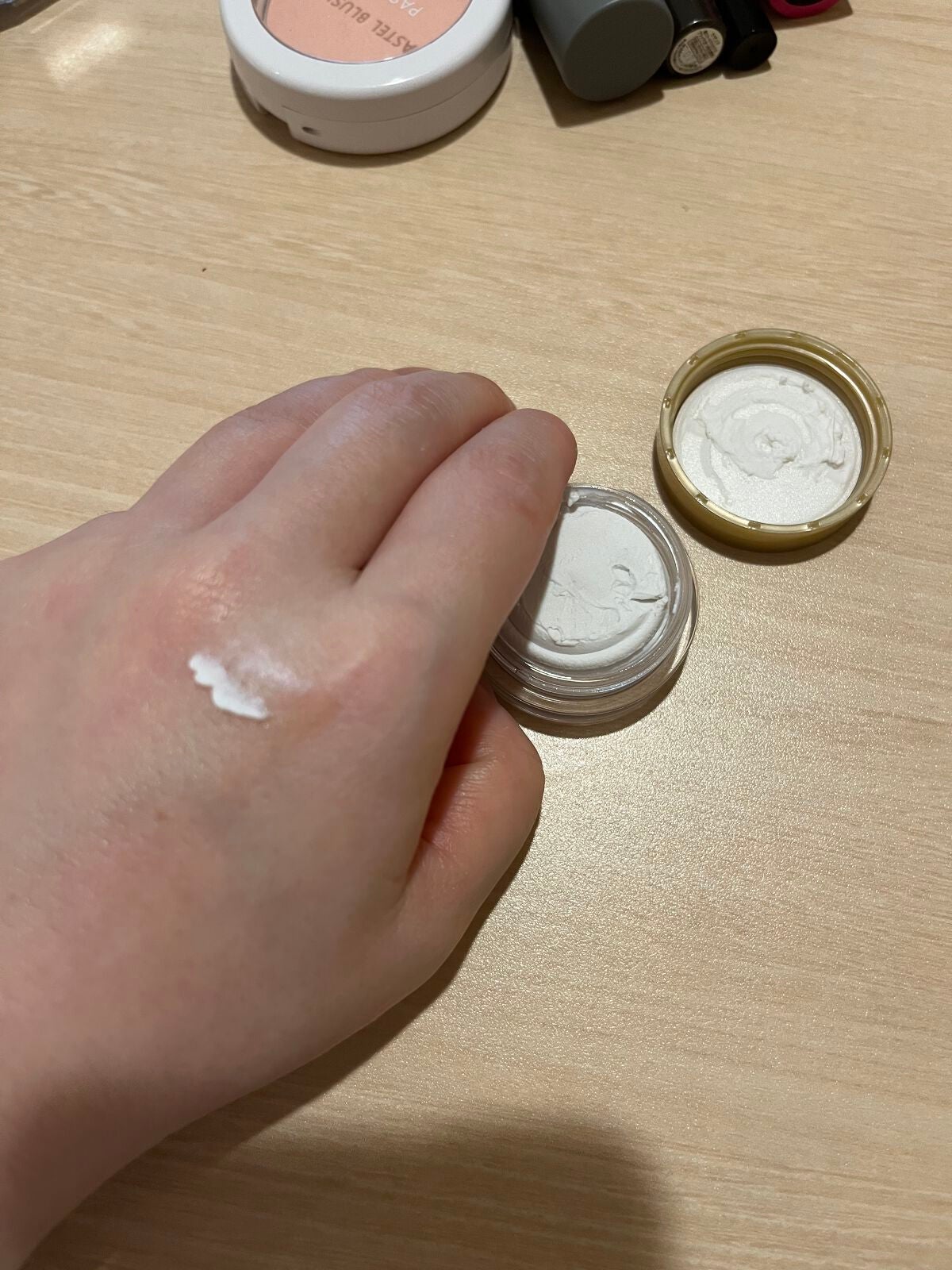 ポアレスエアリーベース/キャンメイク/化粧下地を使ったクチコミ(1枚目)