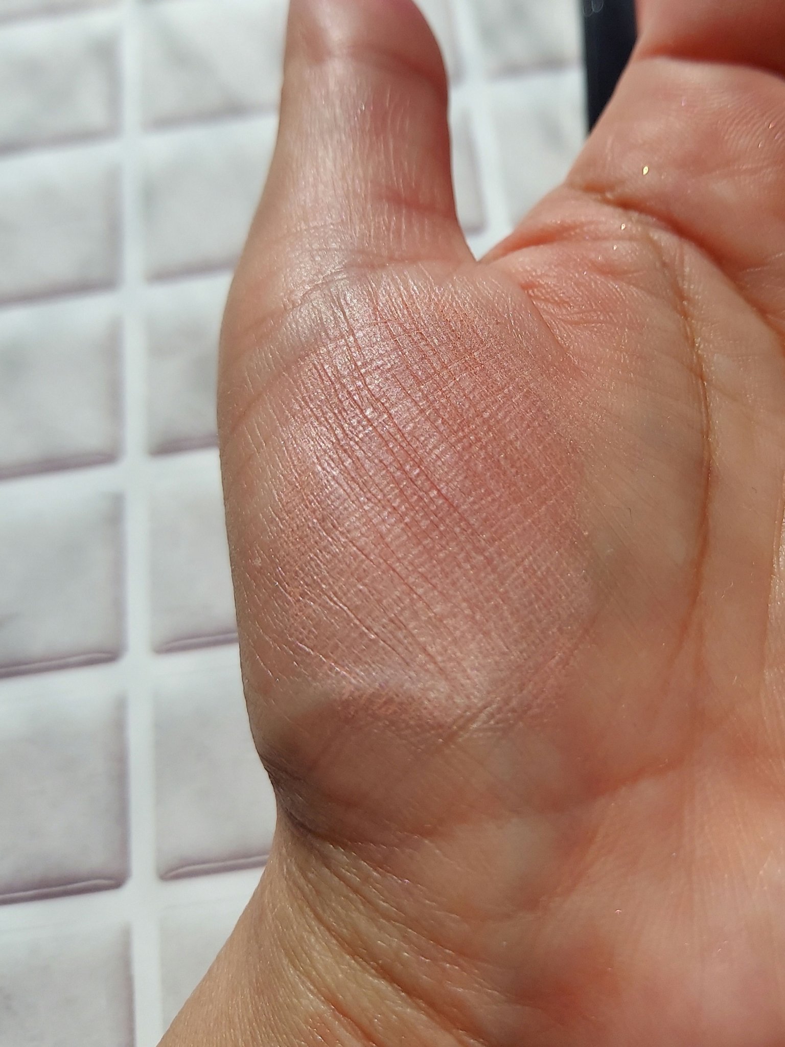 ブラッシュ カラー インフュージョン 14 WATERMELON/ローラ メルシエ/パウダーチークを使ったクチコミ（3枚目）