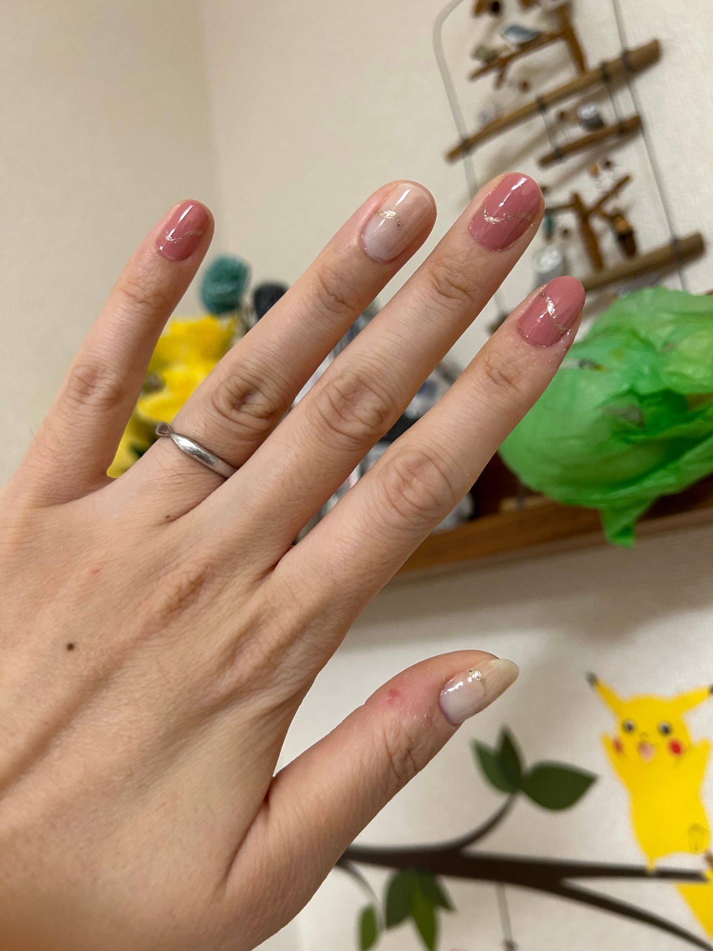 カラフルネイルズ/キャンメイク/マニキュアを使ったクチコミ(3枚目)