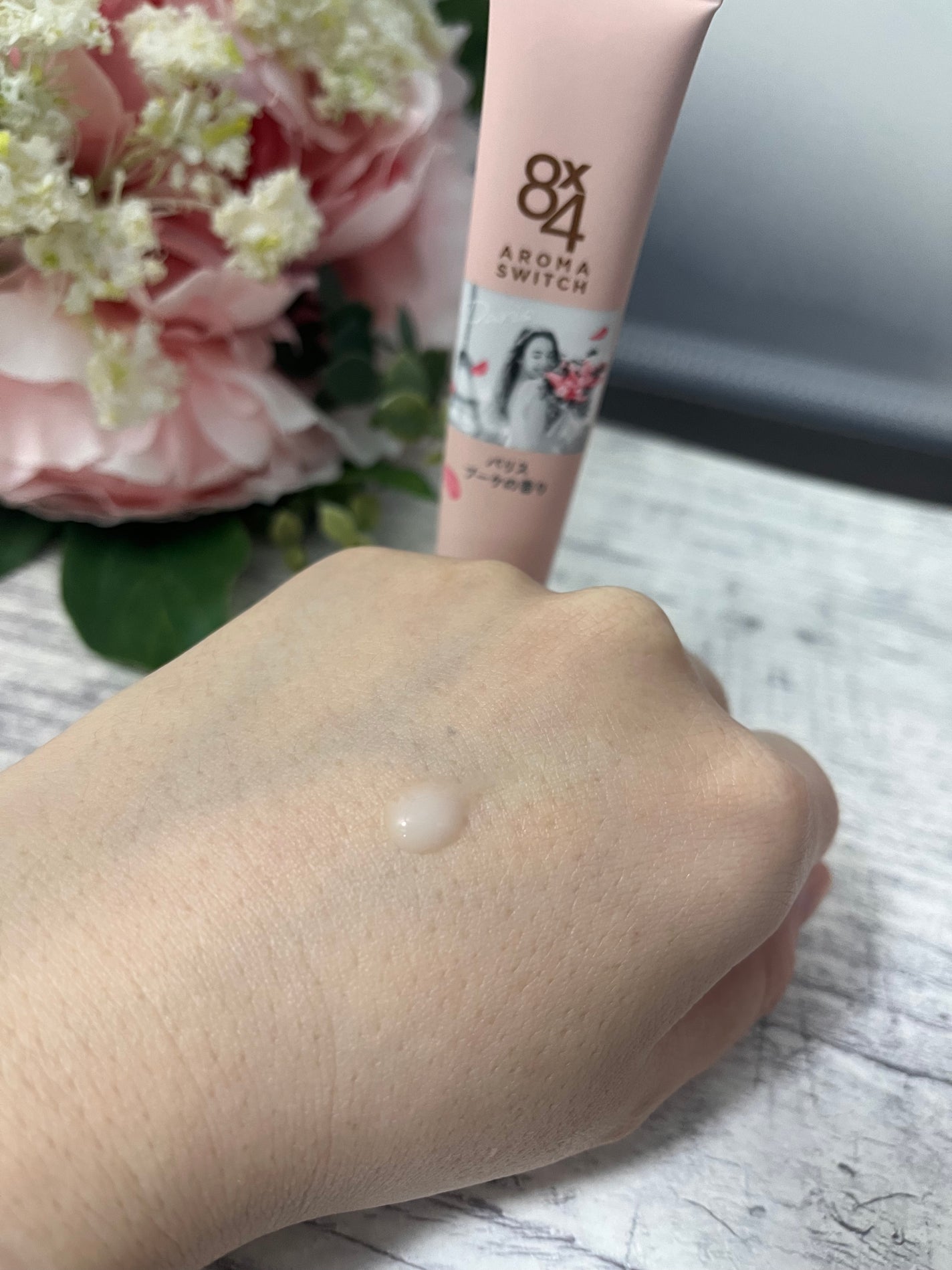 8x4 アロマスイッチ 涼感ネックジェル パリスブーケの香り/8x4/デオドラント・制汗剤を使ったクチコミ(2枚目)