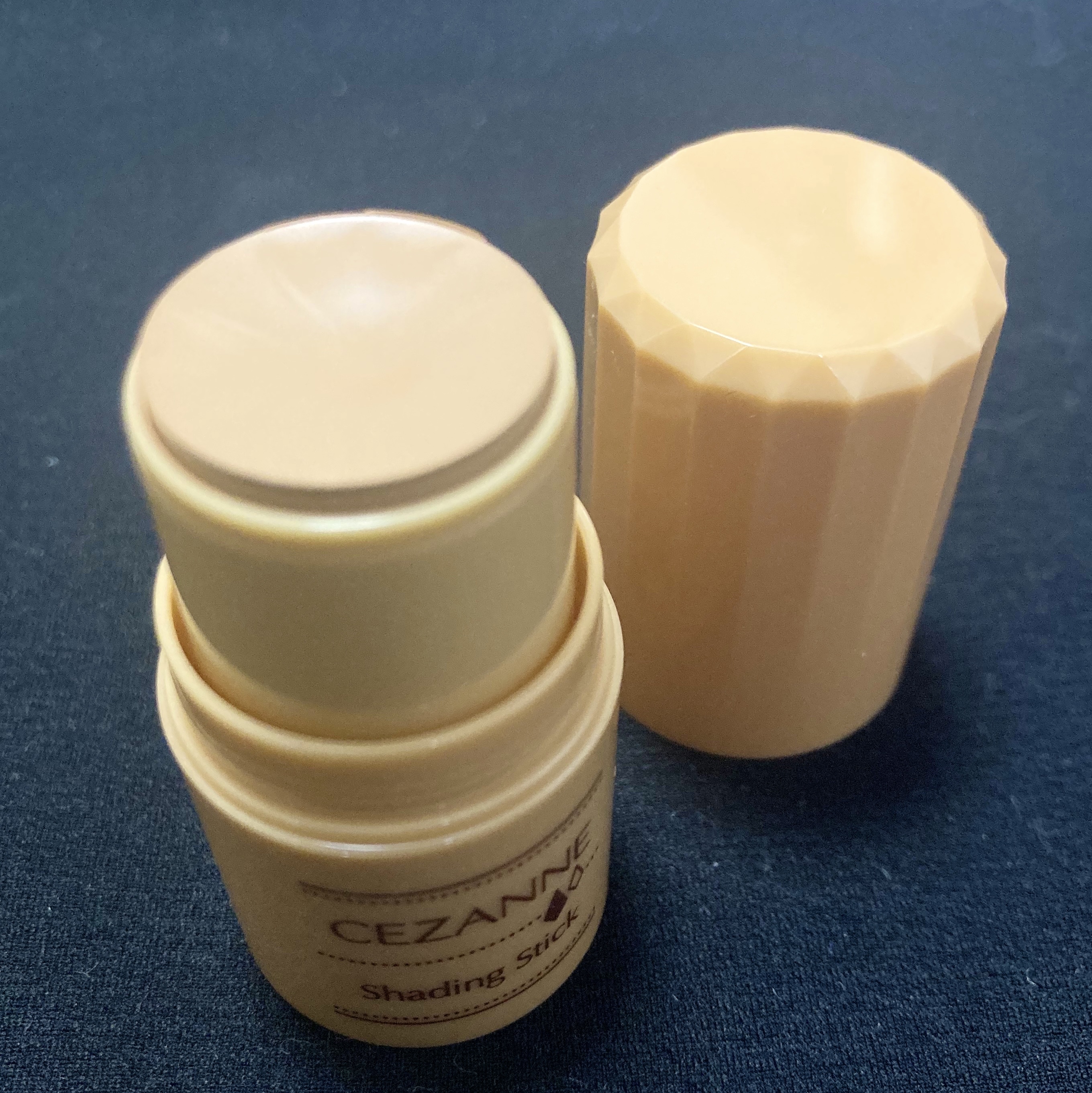 シェーディングスティック/CEZANNE/シェーディングを使ったクチコミ（2枚目）