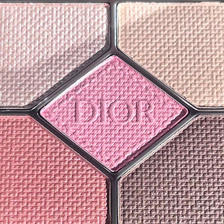 【旧】ディオールショウ サンク クルール (スプリング コレクション 2024 限定品)/Dior/アイシャドウを使ったクチコミ(2枚目)